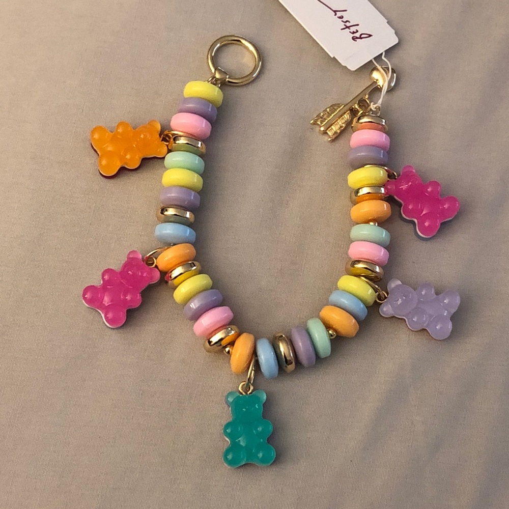 Betsey Johnson Gold Tone & Multi Color Beaded Bracelet Gummy Bear Charms NWT - Picture 10 of 12